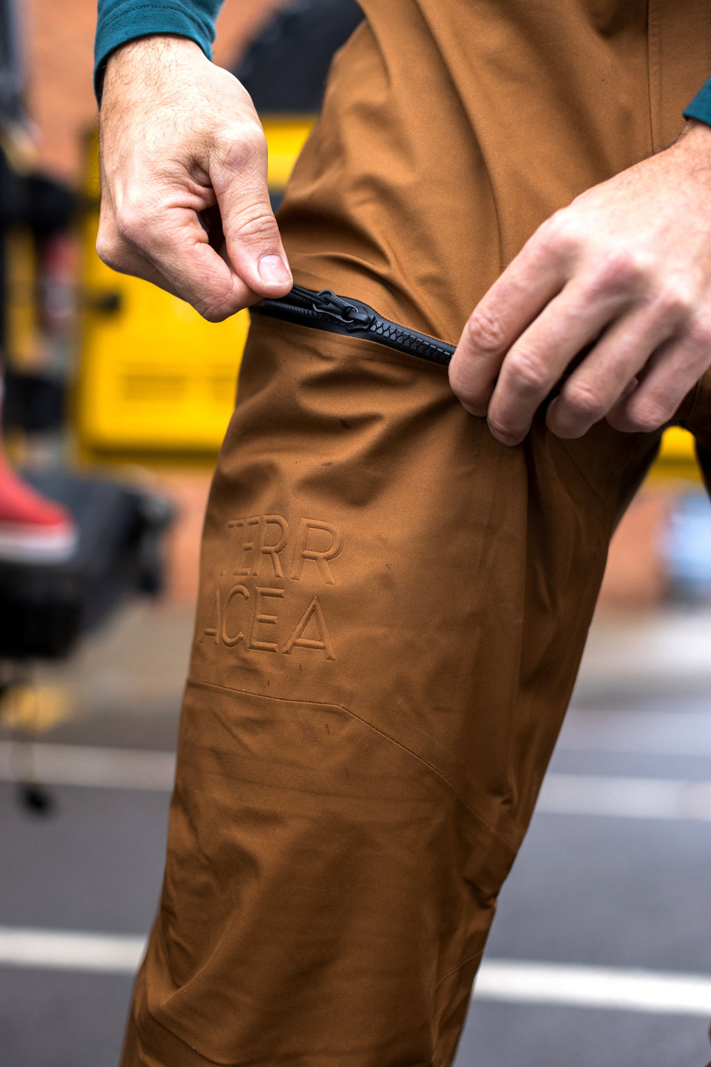 Men's Boxwood/Koa 3L Waterproof Bib Pants